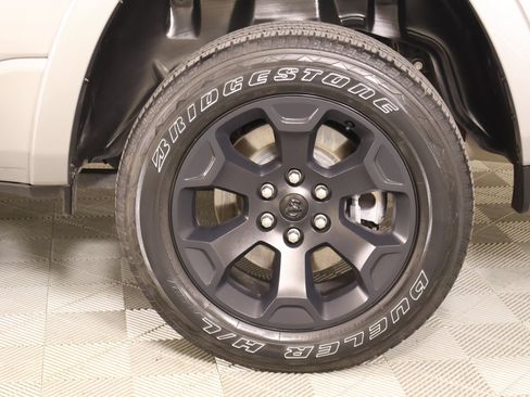 Used 2025 RAM 1500 Big Horn AWD/4WD image 19