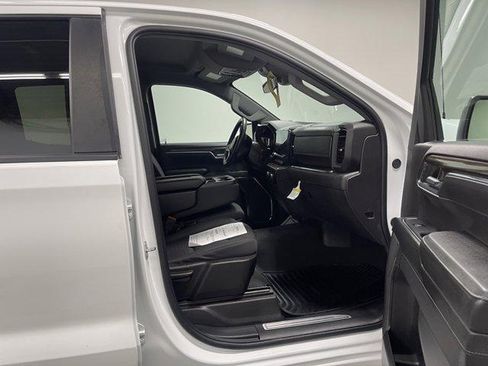 Used 2024 Chevrolet Silverado 1500 LT AWD/4WD image 18