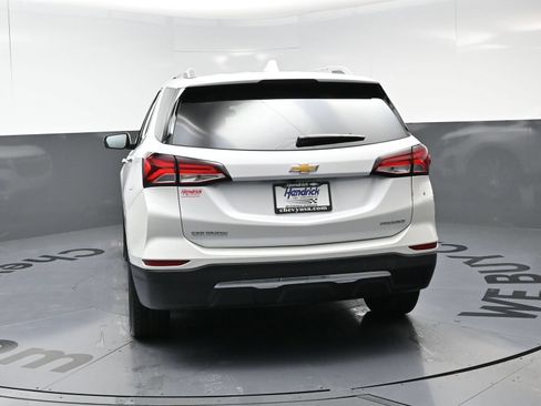 Used 2024 Chevrolet Equinox Premier FWD image 8