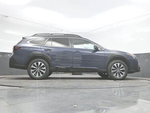 Used 2023 Subaru Outback Limited image 35