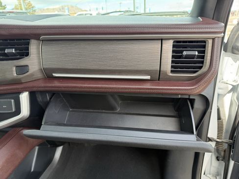 Used 2023 Ford Expedition Limited image 38