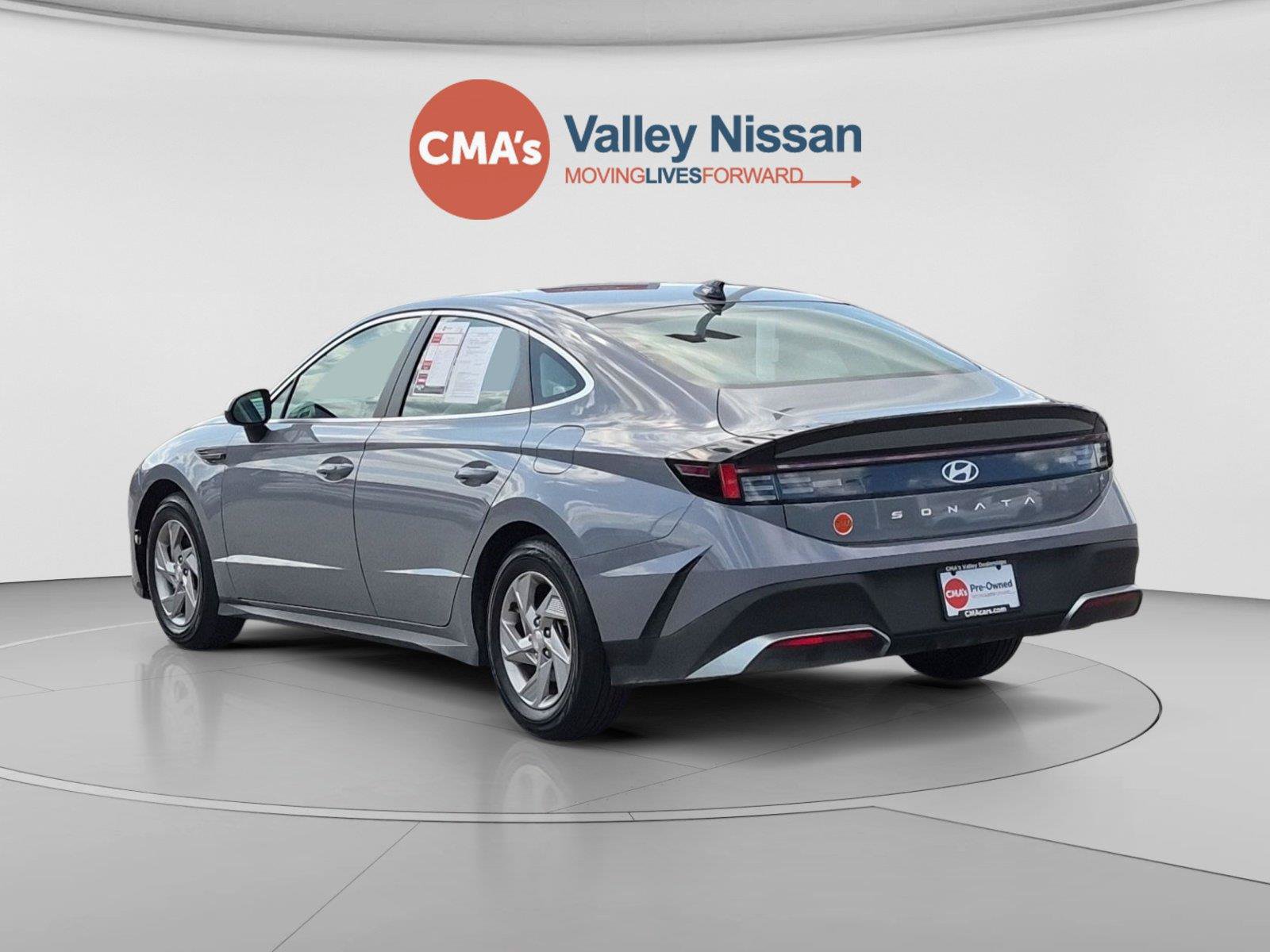 Used 2025 Hyundai Sonata SE FWD image 3