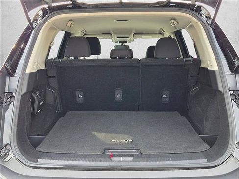 Used 2023 Nissan Rogue S FWD image 7