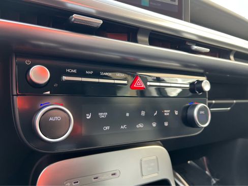 New 2026 Hyundai Ioniq 9 SE image 36