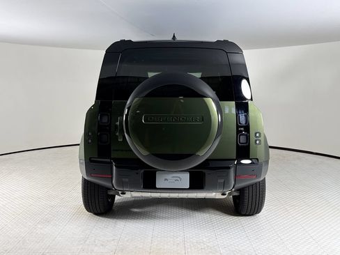 New 2026 Land Rover Defender 110 S AWD/4WD image 4