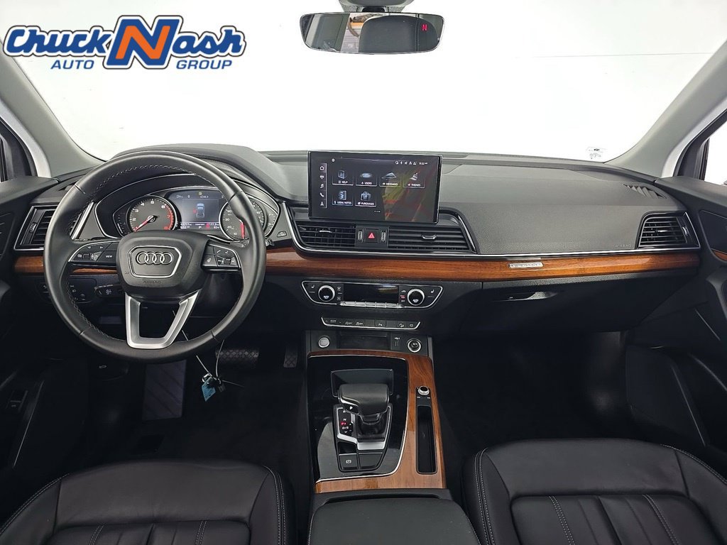 Used 2023 Audi Q5 2.0T Premium w/ Convenience Package AWD/4WD image 5
