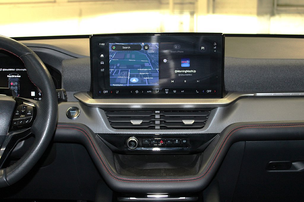 Used 2025 Ford Explorer ST-Line AWD/4WD image 15