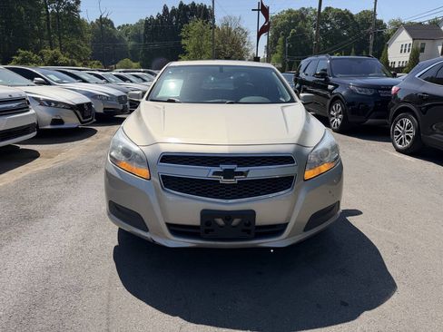 Used 2013 Chevrolet Malibu LT w/ Power Convenience Package FWD image 2