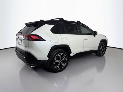 Used 2021 Toyota RAV4 XSE w/ Premium Package AWD/4WD image 6
