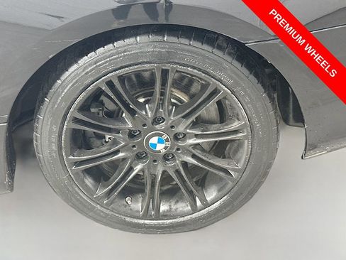 Used 2013 BMW 335i Convertible image 30