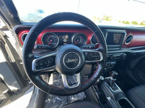 Used 2021 Jeep Wrangler Unlimited Rubicon w/ LED Lighting Group AWD/4WD image 16