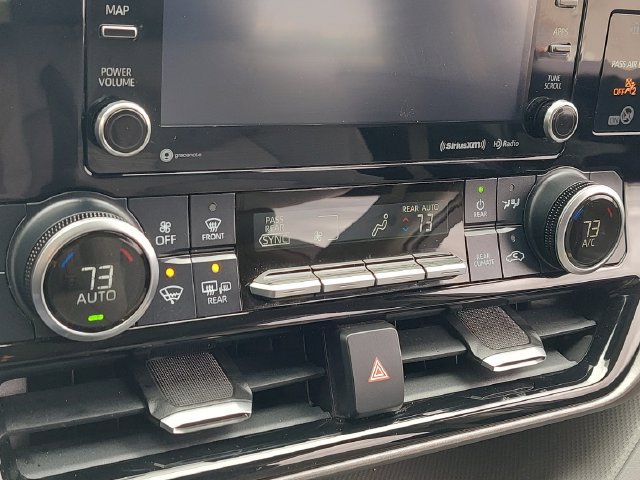Certified 2020 Toyota Highlander LE FWD image 37