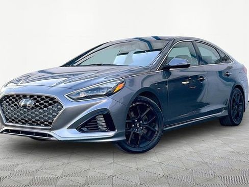 Used 2019 Hyundai Sonata Limited FWD image 2