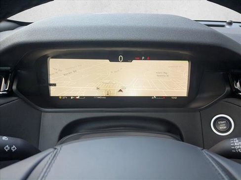 Used 2026 Land Rover Range Rover Velar S image 11