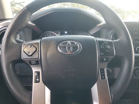 Used 2022 Toyota Tacoma SR5 w/ Technology Package image 19
