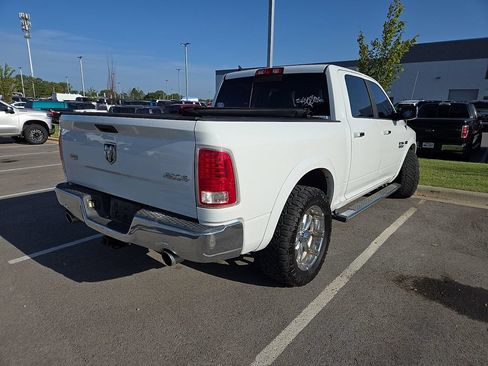 Used 2015 RAM 1500 Laramie w/ Convenience Group AWD/4WD image 3