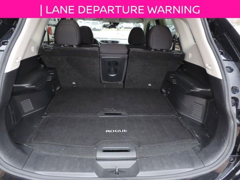 Used 2020 Nissan Rogue S w/ Special Edition Package image 14