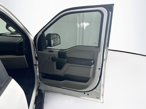 Used 2020 Ford F150 XL w/ Equipment Group 101A Mid image 31