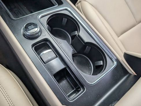 Used 2023 Lincoln Corsair FWD w/ Equipment Group 101A image 28