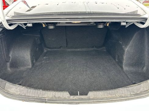 Used 2024 Chevrolet Malibu LT image 9