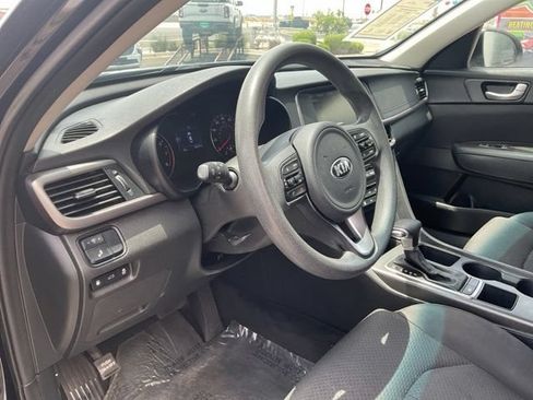 Used 2018 Kia Optima LX w/ 17" Alloy Wheels Package FWD image 14