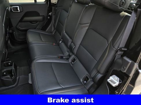 New 2025 Jeep Gladiator Sport image 22