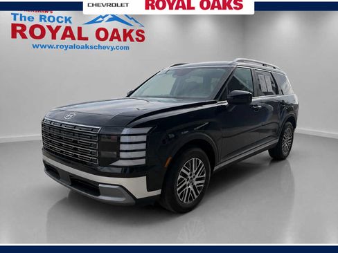 Used 2026 Hyundai Palisade SEL FWD image 1