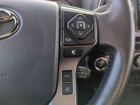 Used 2019 Toyota Tacoma TRD Sport image 24