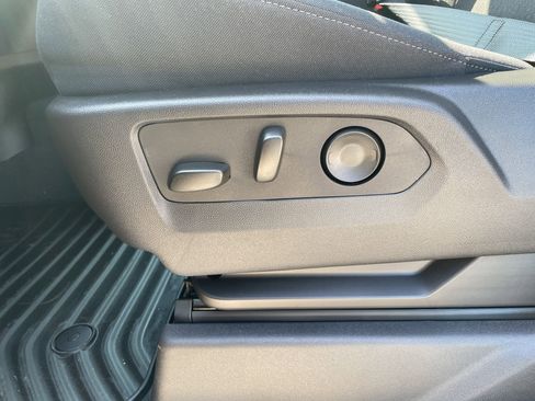 New 2025 Chevrolet Silverado 1500 LT image 12