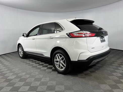Used 2024 Ford Edge SEL w/ Convenience Package image 8