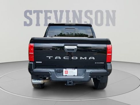 Certified 2025 Toyota Tacoma Limited AWD/4WD image 4