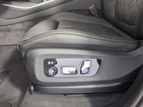 Used 2026 BMW X5 sDrive40i RWD image 11