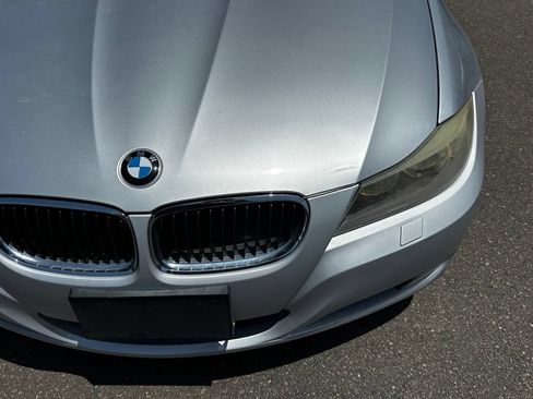 Used 2011 BMW 328i xDrive Sedan AWD/4WD image 5