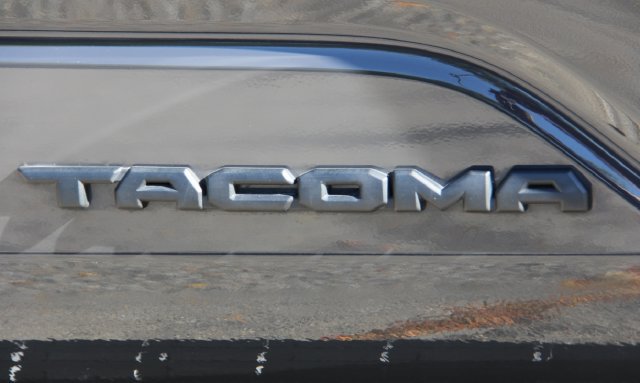 Used 2026 Toyota Tacoma SR5 AWD/4WD image 14