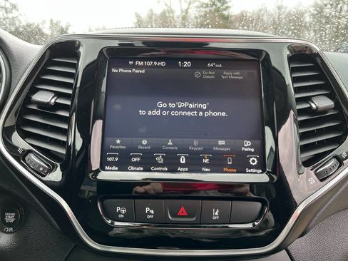 Used 2021 Jeep Cherokee Limited w/ Elite Package image 17