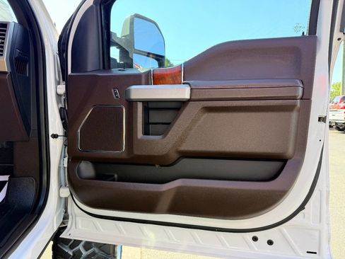 Used 2019 Ford F250 King Ranch w/ King Ranch Ultimate Package image 40