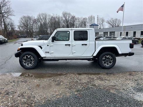 New 2026 Jeep Gladiator Sport image 5