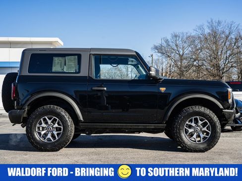 Used 2023 Ford Bronco Badlands image 3