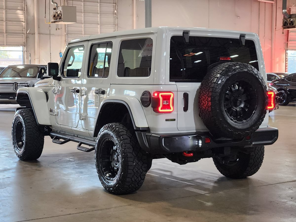 Used 2022 Jeep Wrangler Unlimited Rubicon w/ Cold Weather Group AWD/4WD image 11