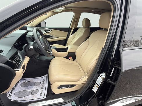 Used 2024 Acura RDX SH-AWD image 9