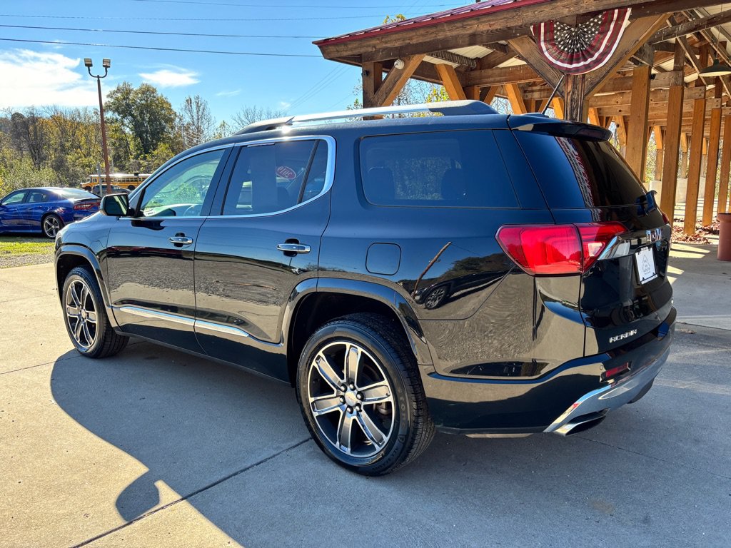 Used 2019 GMC Acadia Denali w/ Technology Package AWD/4WD image 2