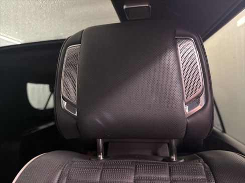 Used 2021 Cadillac Escalade ESV Sport Platinum image 18