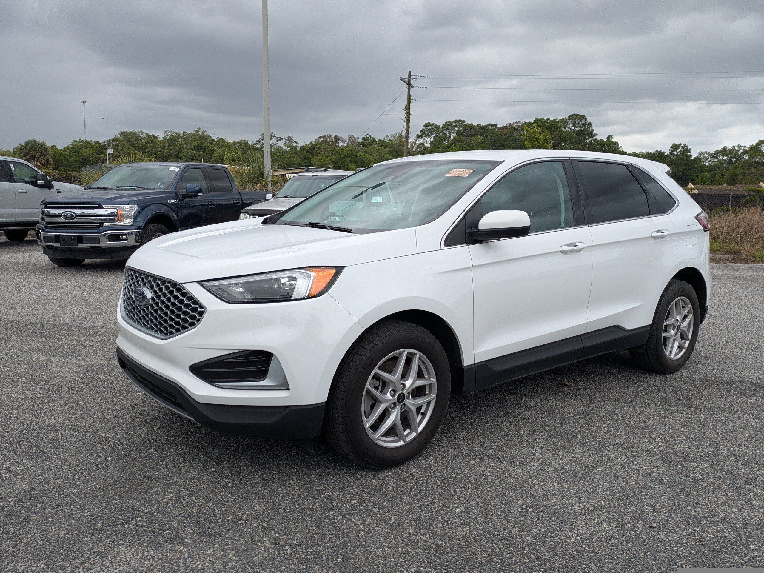 Used 2023 Ford Edge SEL AWD/4WD image 8