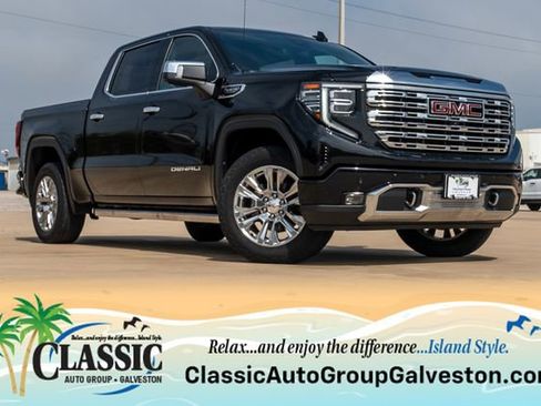Used 2022 GMC Sierra 1500 Denali w/ Technology Package AWD/4WD image 1