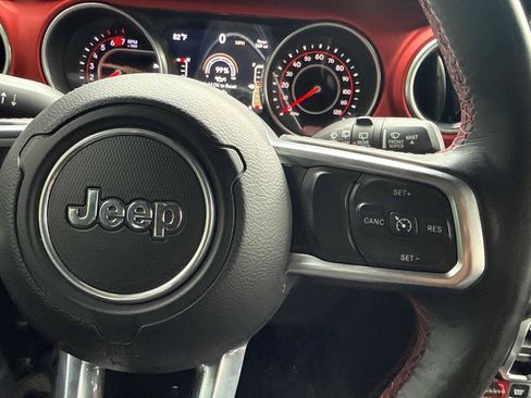Used 2019 Jeep Wrangler Unlimited Rubicon AWD/4WD image 19