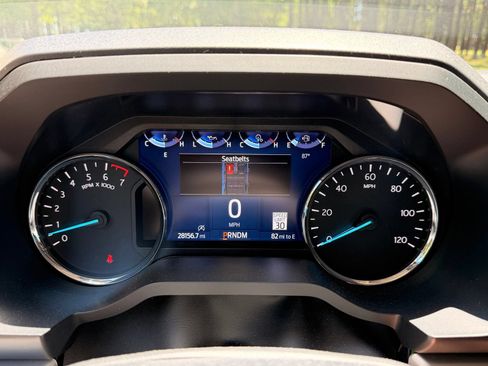 Used 2024 Ford Expedition XLT RWD image 28