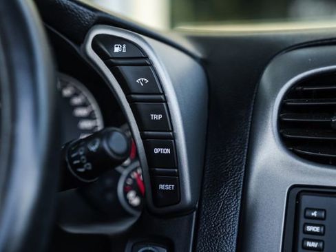 Used 2006 Chevrolet Corvette Convertible w/ Preferred Equipment Group image 68