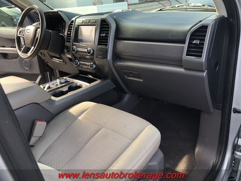 Used 2020 Ford Expedition XLT RWD image 20