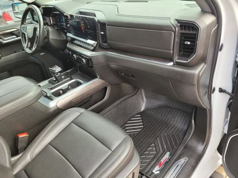 Certified 2023 Chevrolet Silverado 1500 LTZ w/ Technology Package image 12