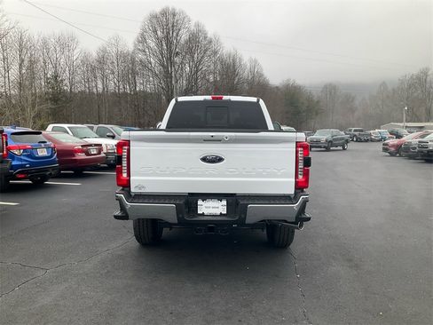 New 2026 Ford F250 Lariat w/ Chrome Package image 6